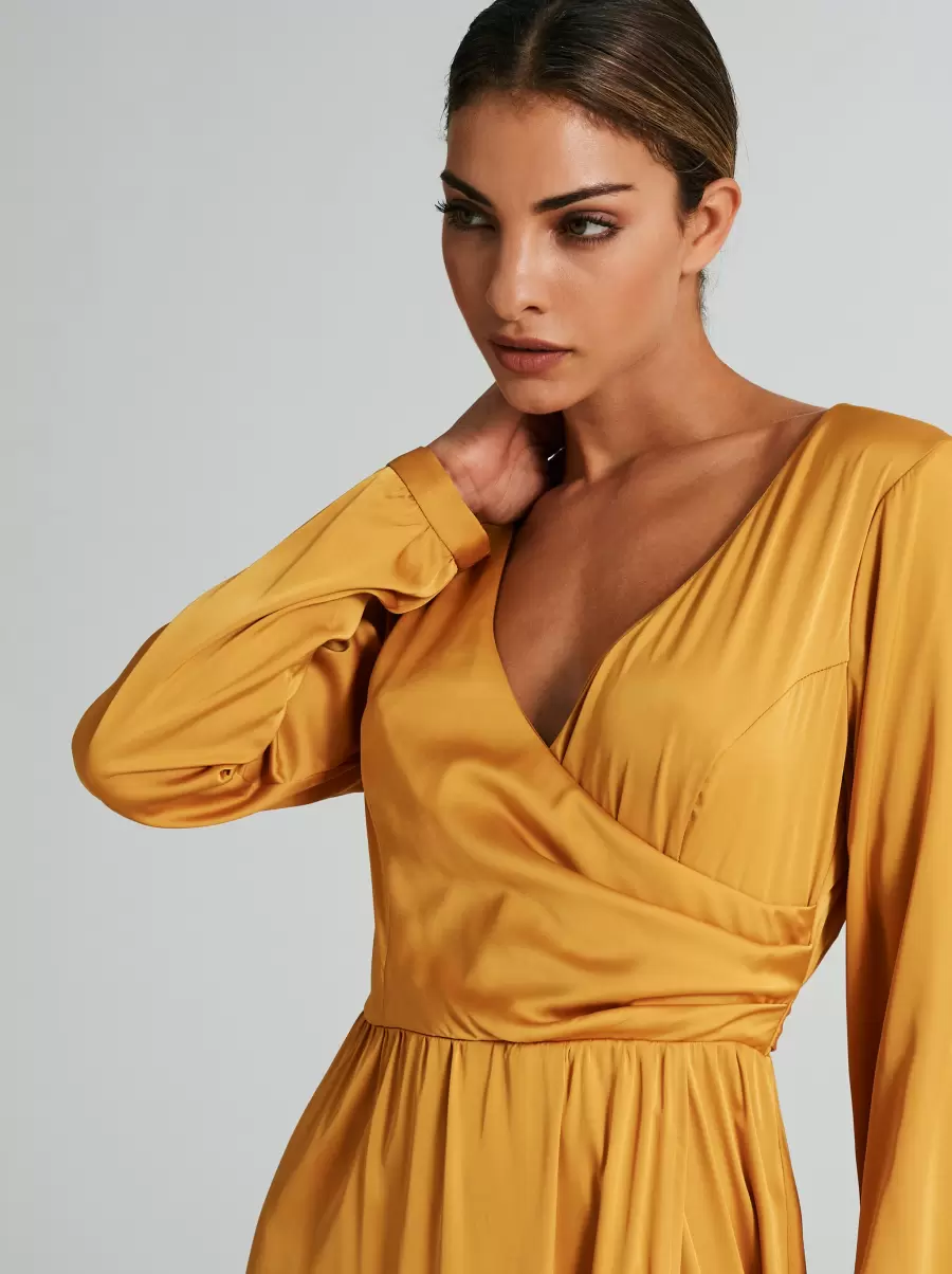 Empire-Style Dress With Slit Dresses & Jumpsuits Ocra Yellow Women Review - 3