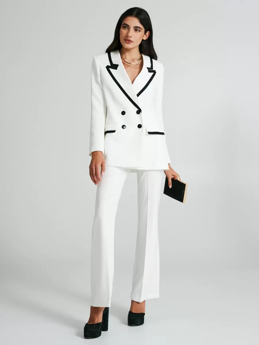 Women Classic Jackets & Waistcoat Double-Breasted Jacket With Two-Toned Lapels Var White - 6