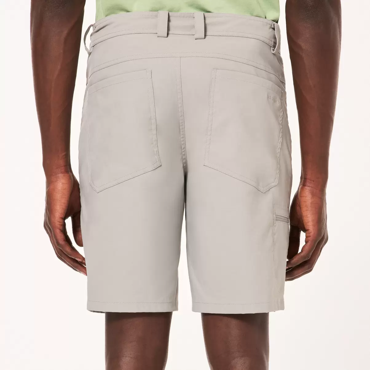 Neutral Gray Men Hybrid Shorts Oakley Golf Hybrid Short - 4